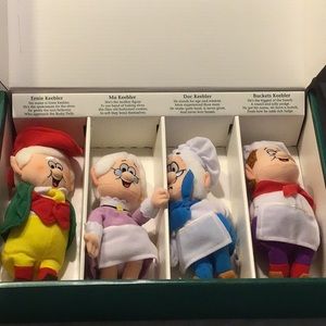 (2000) 1st Edition Keebler Elfin Bean Dolls.